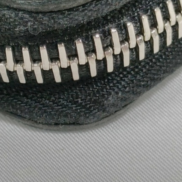 Louis Vuitton Damier Graphite Zippy Wallet/ Unisex - Picture 11 of 13